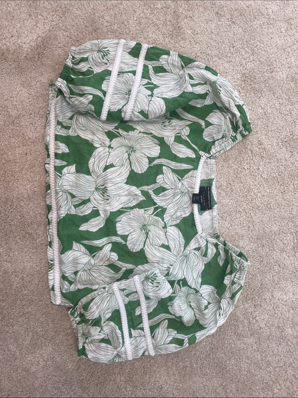 Tahari Green and White Linen Botanical Top